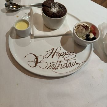 Edge Steakhouse - Ice cream and chocolate cake - Steakhouses Near Me - Park City, Utah