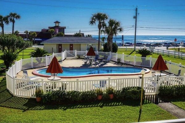 TRADEWINDS 25 - Property details: https://www.beachbumsdestin.com/rentals/tradewinds-25/
