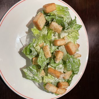 Patrinos Steak House & Pub - Pizza Near Me - Canmore, Alberta