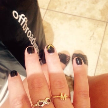Nail Trix - Gold V on black - Nail Salons Near Me - Nashville, Tennessee