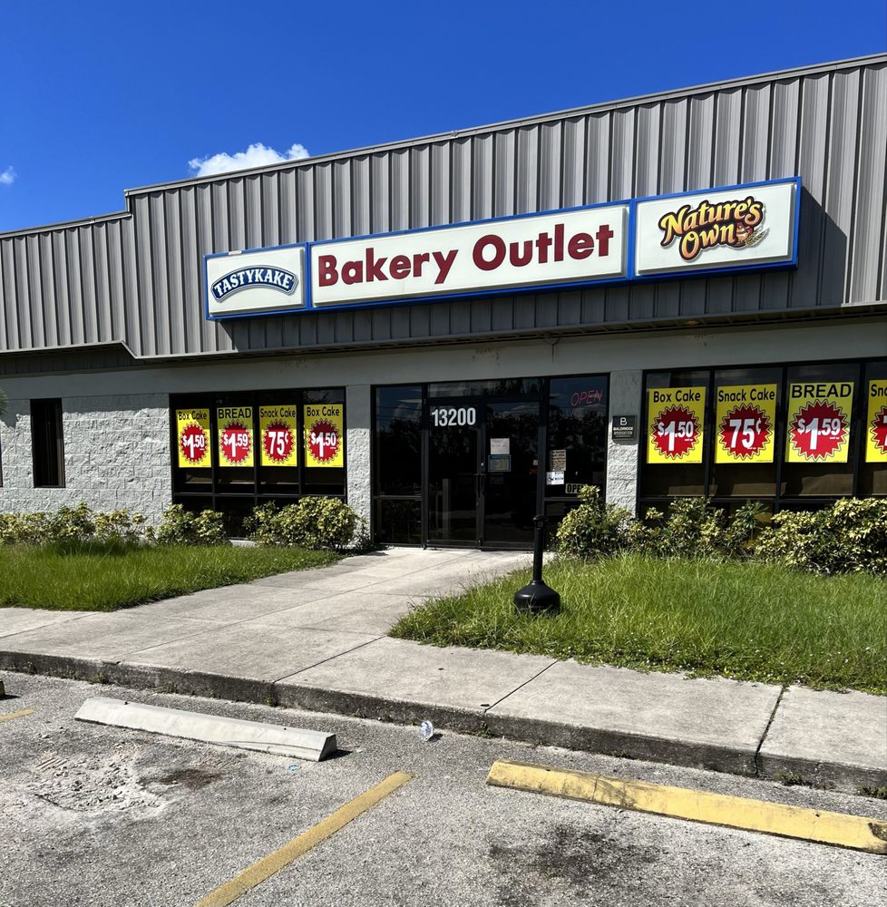 THE TASTY CAKE BAKERY OUTLET Updated October 2024 13200 Metro Pkwy