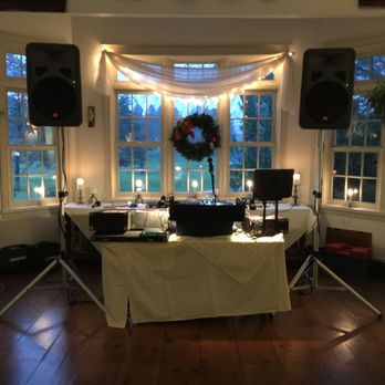 Tom Barrett Disc Jockeys - DJs Near Me - Broomall, Pennsylvania
