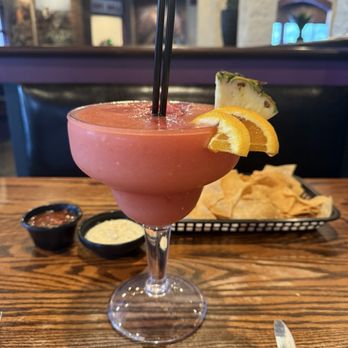 Jose Tequilas - Peach sangria margarita - Mexican Near Me - Williamsburg, Virginia Jose Tequilas - Peach sangria margarita - Mexican Near Me - Williamsburg, Virginia