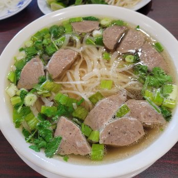 Wow Pho & Steak - P7 $14: Phở Bò viên - Vietnamese Near Me - Anaheim, California Wow Pho & Steak - P7 $14: Phở Bò viên - Vietnamese Near Me - Anaheim, California