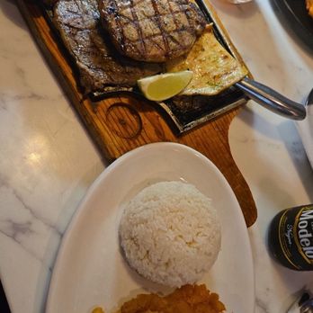 Tipico Rinconcito Colombiano - Colombian Near Me - Hollywood, Florida
