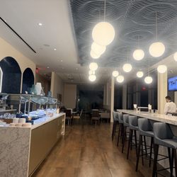 Escape Lounge MCI
