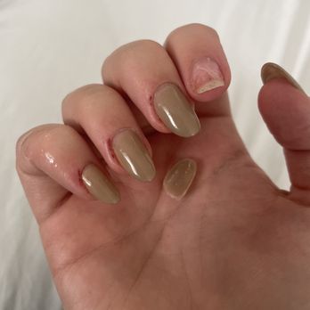InstaBeauty - I got Gel X which is suppose to last 2+ weeks, they lasted 2 days (got them done on 11/2) writing their review on 11/4. - Nail Salons Near Me - Los Angeles, California