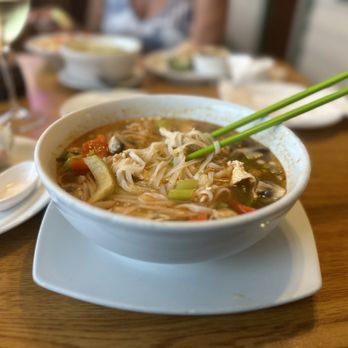 Royal Thai Restaurant - Chicken Tom Yumm - Thai Near Me - Orlando, Florida Royal Thai Restaurant - Chicken Tom Yumm - Thai Near Me - Orlando, Florida