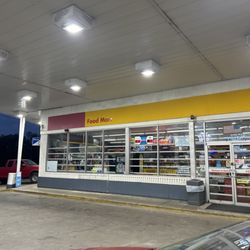 Shell Food Mart - Store front in early morning