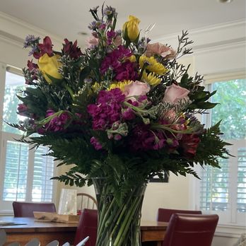 Dazzling Florist - Floral arrangement - Florists Near Me - Annapolis, Maryland