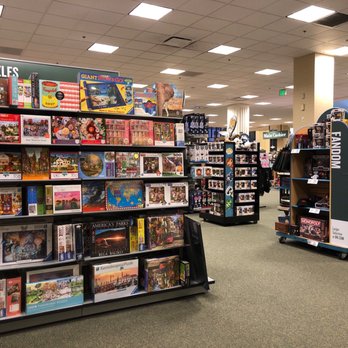 Barnes & Noble - Bookstores Near Me - Glendale, California