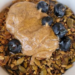 All Day Darling - Granola with yogurt bowl