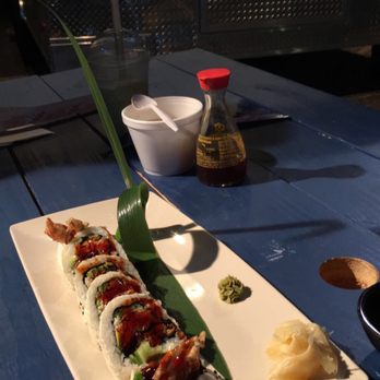 Dawa Sushi - Spider Roll - Food Trucks Near Me - Austin, Texas