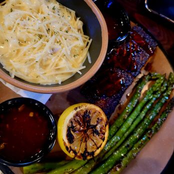 The Tipsy Oak - Salmon , mac n cheese - Gastropubs Near Me - Arlington, Texas The Tipsy Oak - Salmon , mac n cheese - Gastropubs Near Me - Arlington, Texas