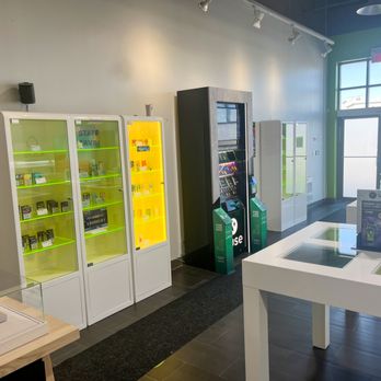 180 Smoke Vape Store - Vape Shops Near Me - Maple, Ontario 180 Smoke Vape Store - Vape Shops Near Me - Maple, Ontario