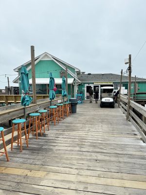 Fish Heads Bar & Grill by null