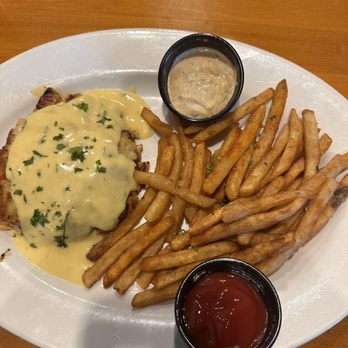 Mallards Southern Kitchen - Seafood Near Me - Inver Grove Heights, Minnesota