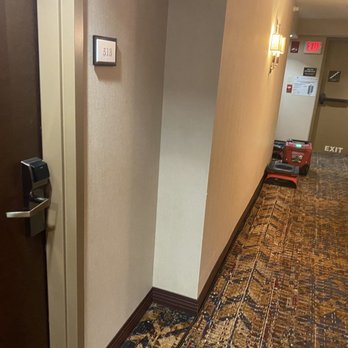 DoubleTree by Hilton Hotel Cincinnati Airport - Right next to my room. Very loud fan...must have had flooding in the room. If that's the case - why not block out rooms nearby??? - Hotels Near Me - Hebron, Kentucky DoubleTree by Hilton Hotel Cincinnati Airport - Right next to my room. Very loud fan...must have had flooding in the room. If that's the case - why not block out rooms nearby??? - Hotels Near Me - Hebron, Kentucky