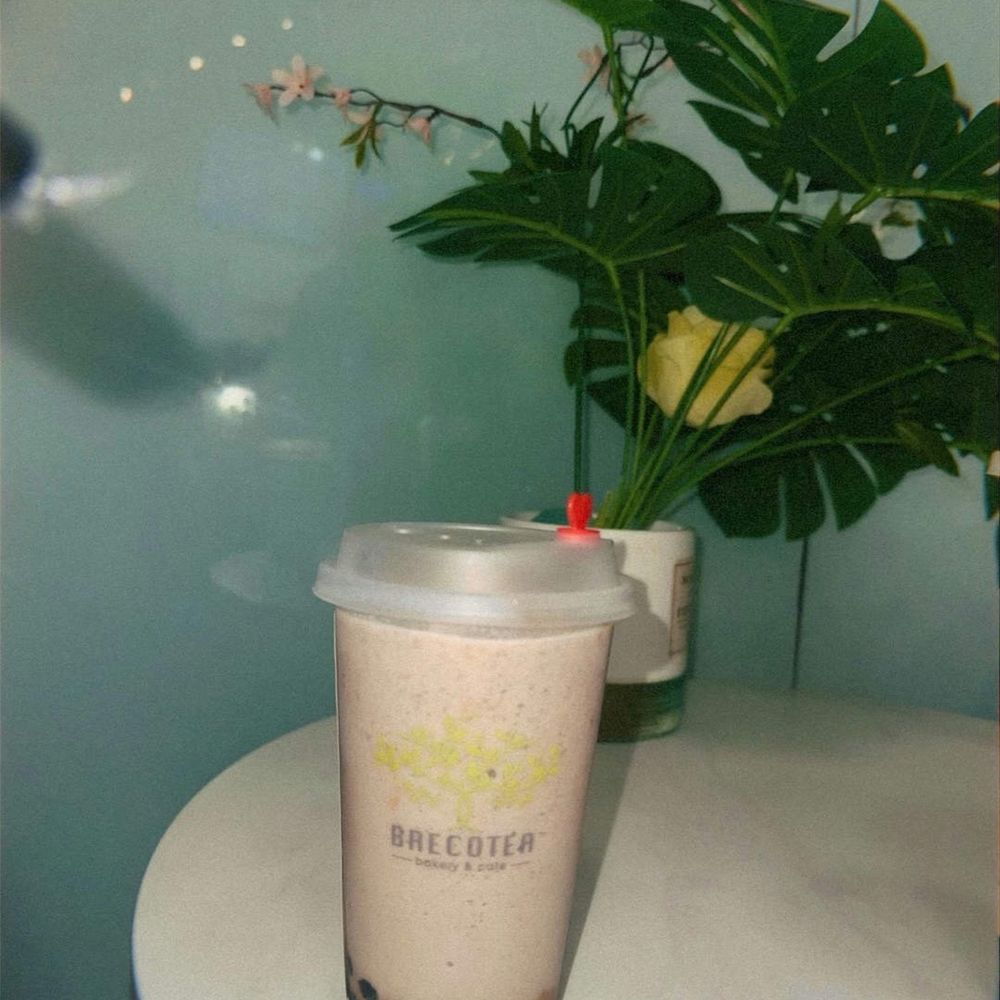 Brecotea - 4. Oreo Milk Tea - Bakeries Near Me - Richmond, Virginia Brecotea - 4. Oreo Milk Tea - Bakeries Near Me - Richmond, Virginia