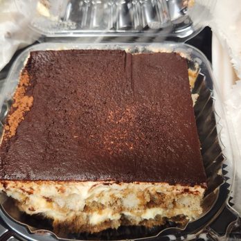 ItaliAmo - Tiramisu - Pizza Near Me - Westmont, Illinois ItaliAmo - Tiramisu - Pizza Near Me - Westmont, Illinois
