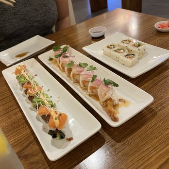 Jellyfish - Left to right: Be_Someone, Citrus Hamachi, Tiger Eye Roll - Japanese Near Me - Houston, Texas