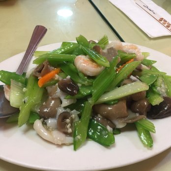 Yong’s Kitchen - Seafood and veggies. Celery didn't have a natural bitter flavor and it all worked together so well. - Cantonese Near Me - Honolulu, Hawaii Yong’s Kitchen - Seafood and veggies. Celery didn't have a natural bitter flavor and it all worked together so well. - Cantonese Near Me - Honolulu, Hawaii