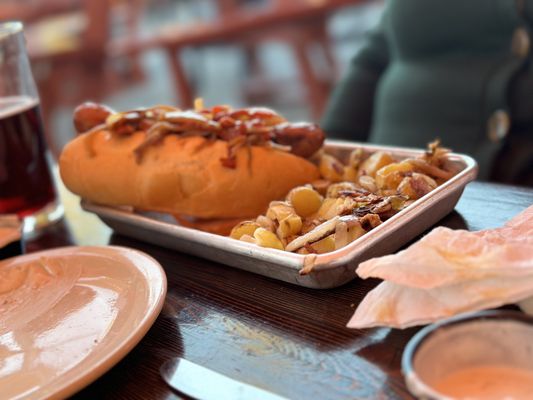 Brat Haus by null