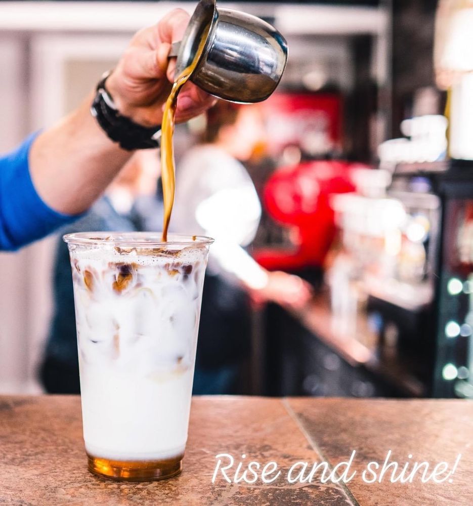 Common Grounds Coffeehouse Logo