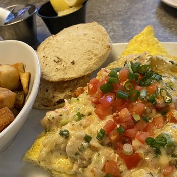 Another Broken Egg Cafe - Muffin and potatoes - Breakfast & Brunch Near Me - Nashville, Tennessee Another Broken Egg Cafe - Muffin and potatoes - Breakfast & Brunch Near Me - Nashville, Tennessee