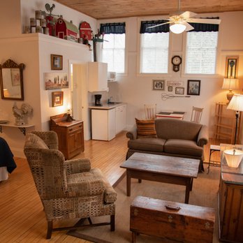 Baileys Harbor Schoolhouse Inn - Homestead Room - Hotels Near Me - Baileys Harbor, Wisconsin Baileys Harbor Schoolhouse Inn - Homestead Room - Hotels Near Me - Baileys Harbor, Wisconsin