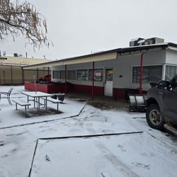 Mike's Cafe - Storefront.