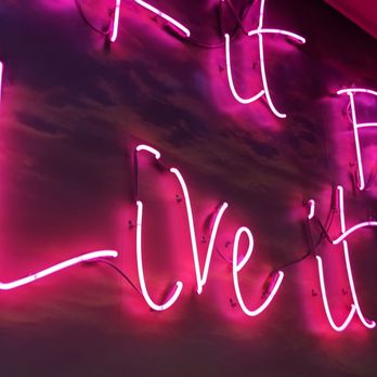 The Studio MDR Manhattan Beach - Loved the hot pink theme. - Gyms Near Me - Manhattan Beach, California The Studio MDR Manhattan Beach - Loved the hot pink theme. - Gyms Near Me - Manhattan Beach, California