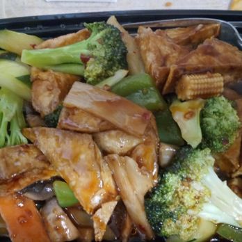 Panda Wok - Tofu with garlic sauce. It has vegetables and us a bit spicy, but not too much. It comes with rice. It's delicious. - Chinese Near Me - Conway, Arkansas