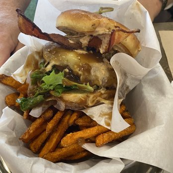 Dawg Park - Muddy Deluxe Burger with Sweet Potato Fries - Hot Dogs Near Me - Glenview, Illinois Dawg Park - Muddy Deluxe Burger with Sweet Potato Fries - Hot Dogs Near Me - Glenview, Illinois