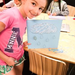 Hands in Art Studio - Kids String Art workshop during kids camp
