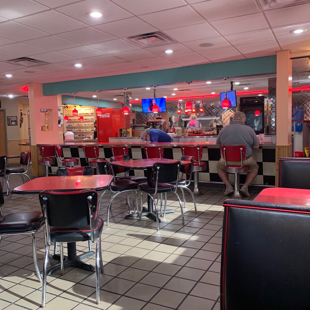 Freeway Cafe - Diners Near Me - Tulsa, Oklahoma