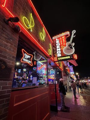 Legends Corner by null
