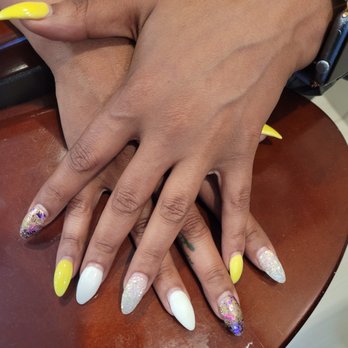 Amity Nail Spa - Nail Salons Near Me - Arlington, Virginia Amity Nail Spa - Nail Salons Near Me - Arlington, Virginia