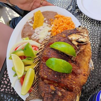 El Rincon Mexican Restaurant - Fish, beans , and rice - Mexican Near Me - Sacramento, California
