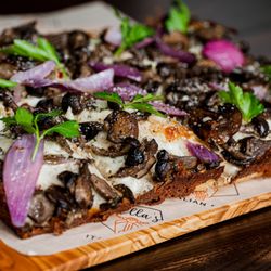 Ella's Italian Pub - Western Springs - Wild Mushroom Pizza