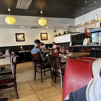 Pho Oxnard - Inside the restaurant - Vietnamese Near Me - Oxnard, California Pho Oxnard - Inside the restaurant - Vietnamese Near Me - Oxnard, California