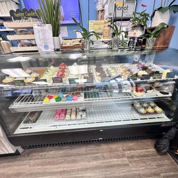 Orly Patisserie - Pastries - Patisserie/Cake Shop Near Me - Lihue, Hawaii Orly Patisserie - Pastries - Patisserie/Cake Shop Near Me - Lihue, Hawaii