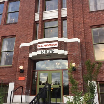 McMenamins Anderson School - Hotels Near Me - Bothell, Washington