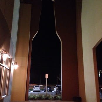 Brew Hub - Outdoor patio - Breweries Near Me - Lakeland, Florida