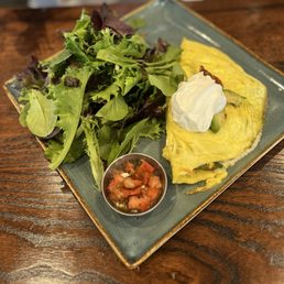Bacon & Guacamole Omelet