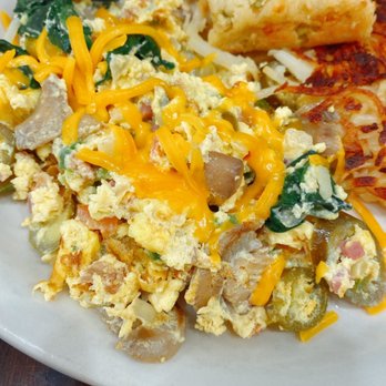Twisted Biscuit Diner - Scramble - American Near Me - Tavares, Florida