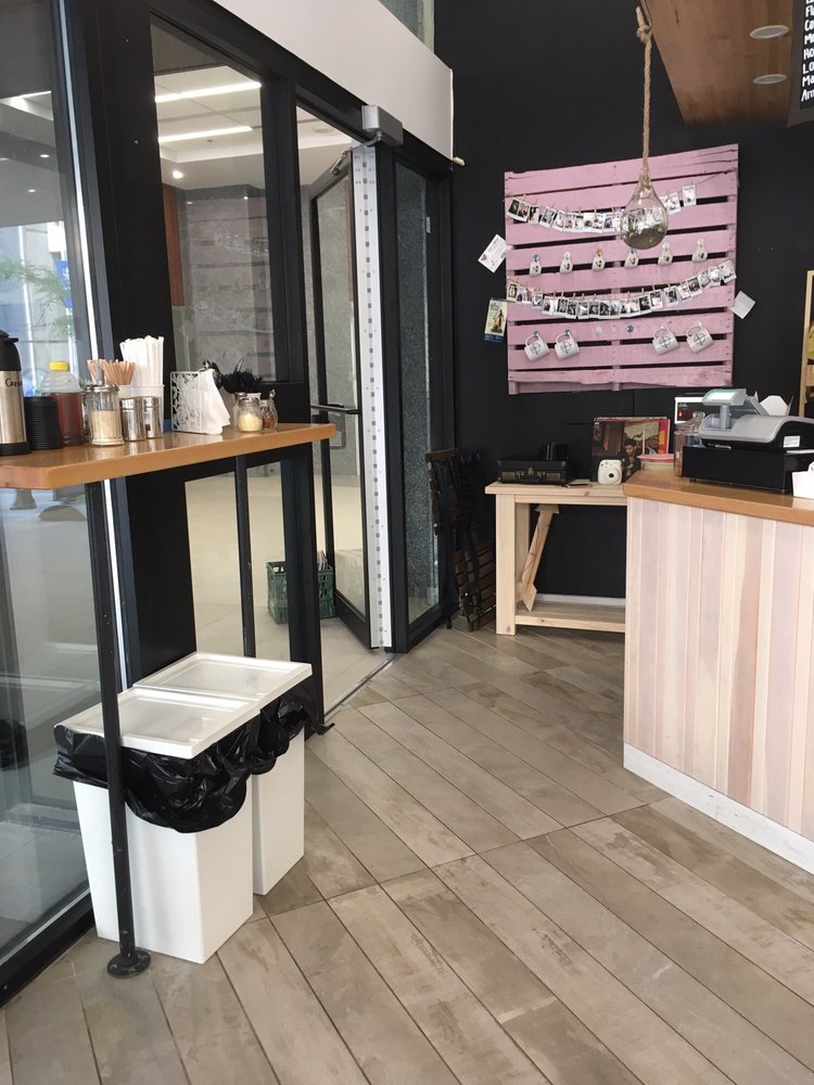 DREAMLAND CAFE Updated September 2024 200 Laurier AvenueW, Ottawa