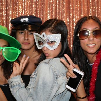 Events 365 - Mississauga Photo Booth Rental - Party Equipment Rentals Near Me