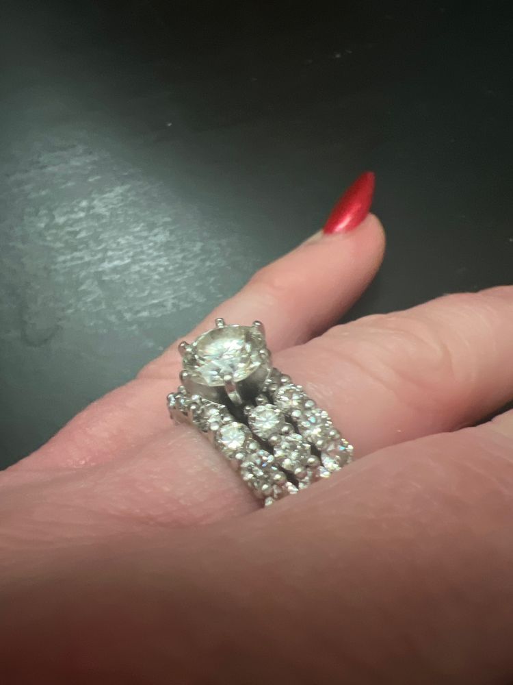 KEEPSAKE DIAMOND CENTER Updated September 2024 11 Photos 2622 S