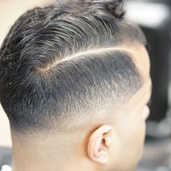 Dapper Looks Barbershop - Barbers Near Me - Aurora, Illinois